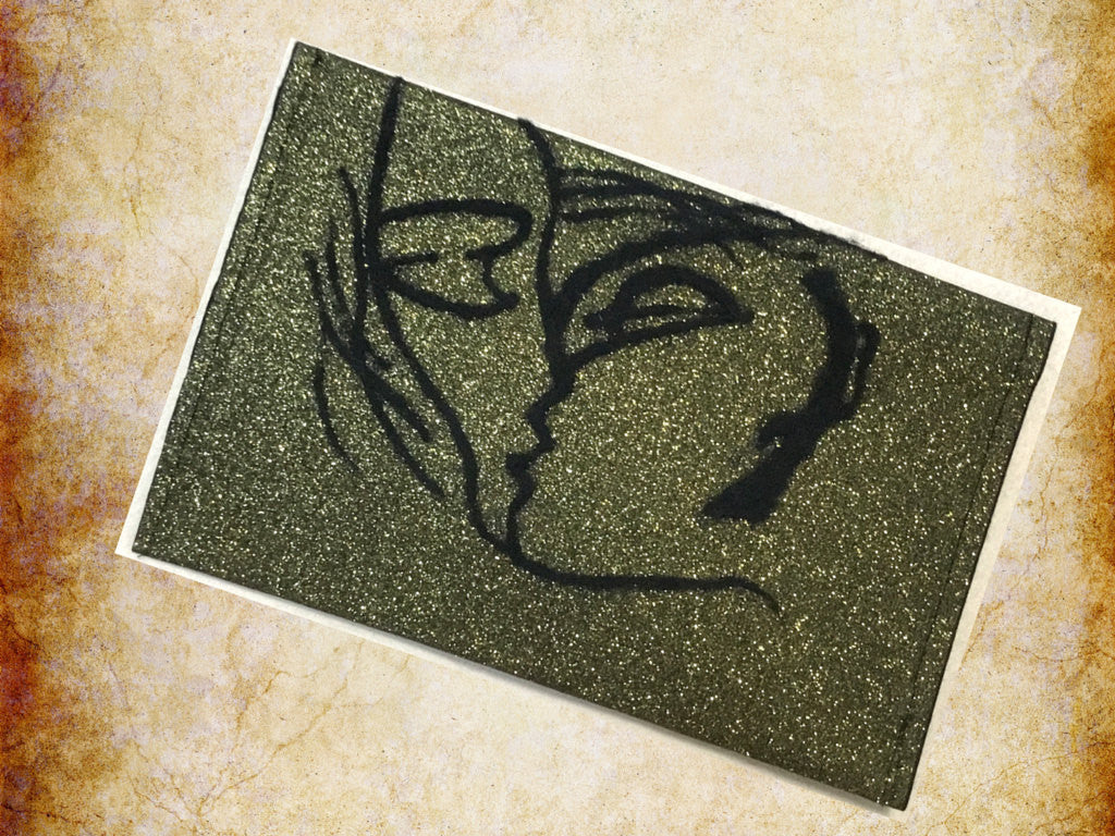 Glitter Wool Pouch, Brilliant Gold Sleeve, Kiss Design.