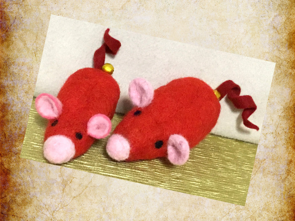 Red Wool Cat Toys, Mother and son Pair.