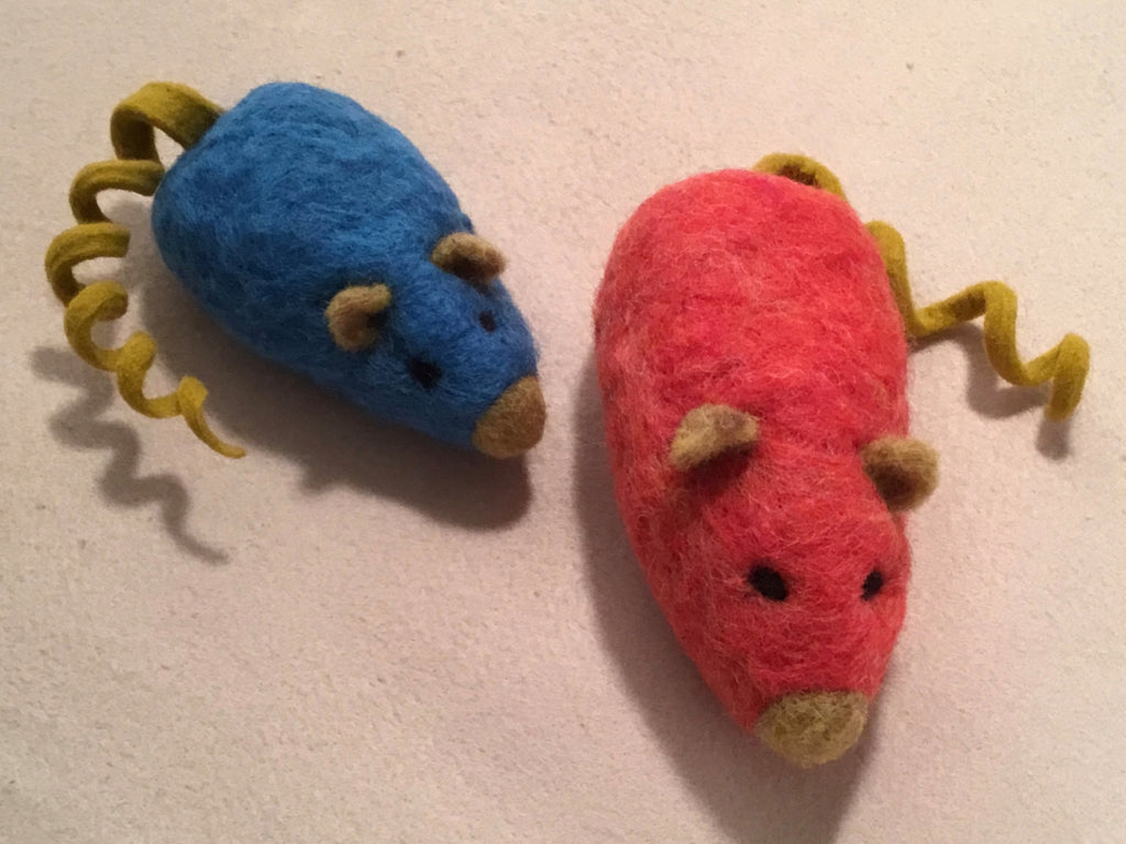 Wool Cat Toys, Mother and Son Pair of Mice.