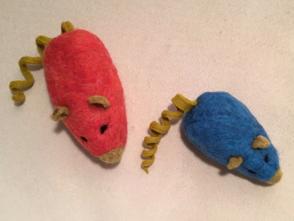 Wool Cat Toys, Mother and Son Pair of Mice.