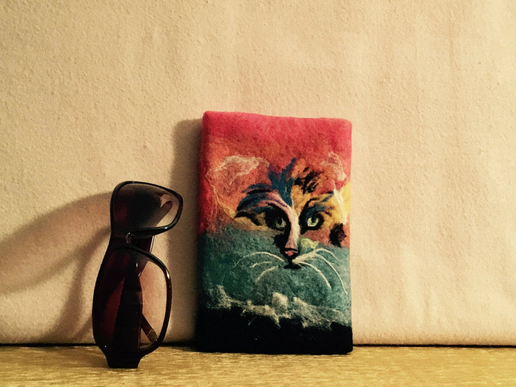 Felted I Phone Case, Cat Design, Padded for Protection.