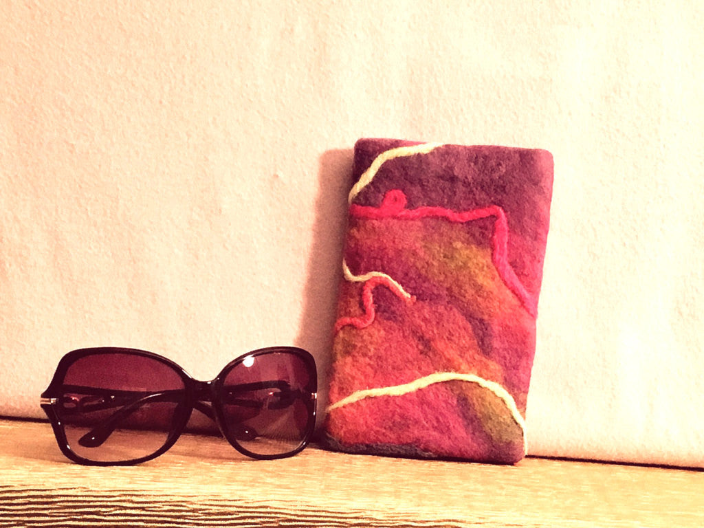 Felt I Phone Cover, Padded Protection for your phone!