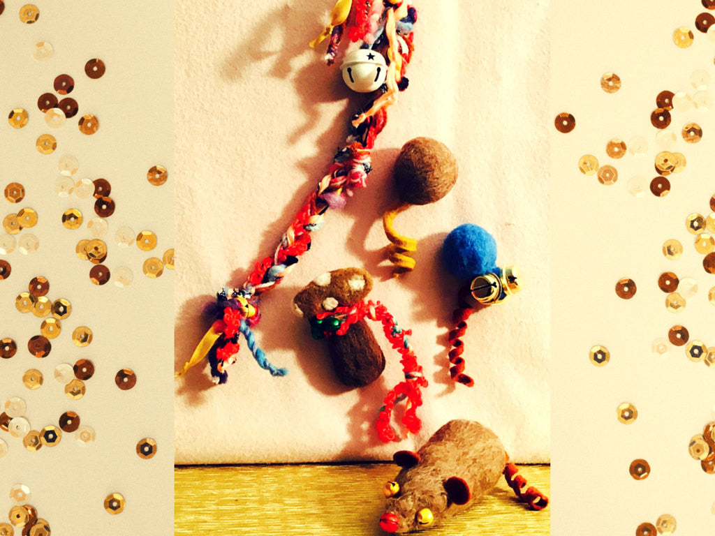 Wool Cat Toys, 5 Pieces of Fun for your Cat!