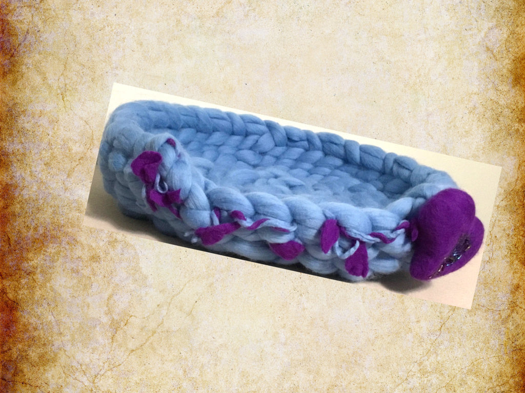Aqua Chunky Wool Cat Bed, Beaded Purple Heart.