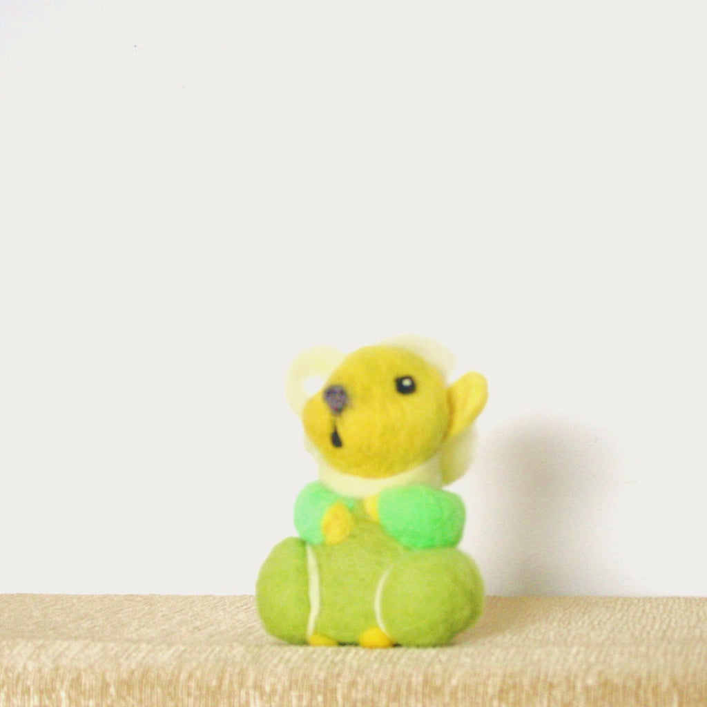 Yellow Felt Mouse,3D Wool Figurine.