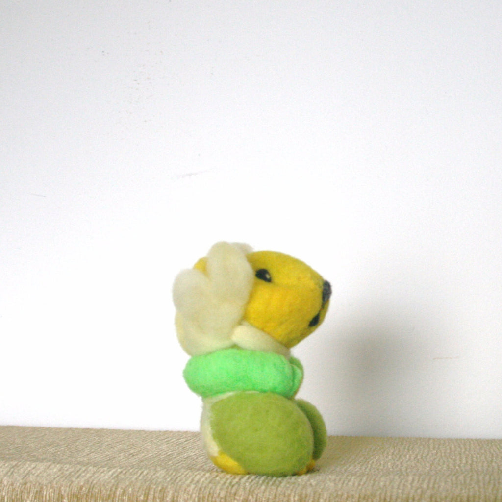 Yellow Felt Mouse,3D Wool Figurine.