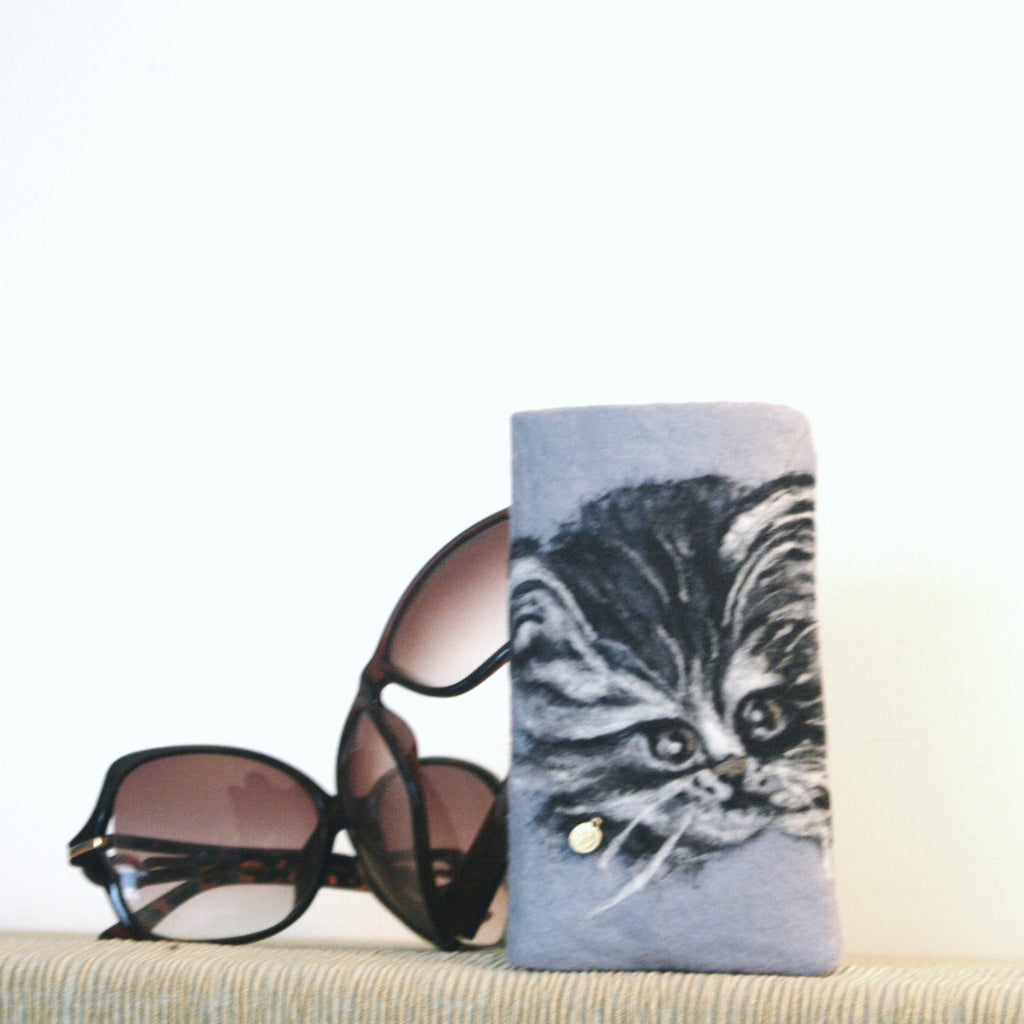 Felt Glasses Sleeve, Black Kitty Sunglasses Cover.