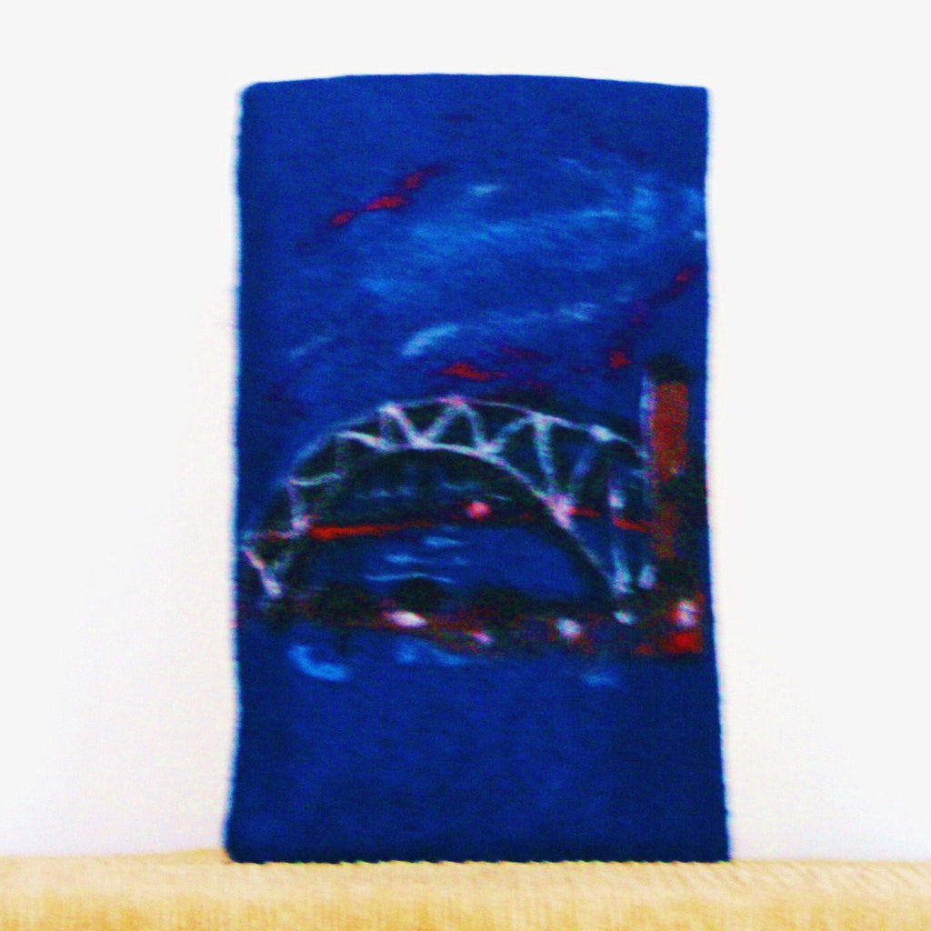 Harbour Bridge, Felt Glasses Sleeve, Blue Sydney Sunglasses Case.