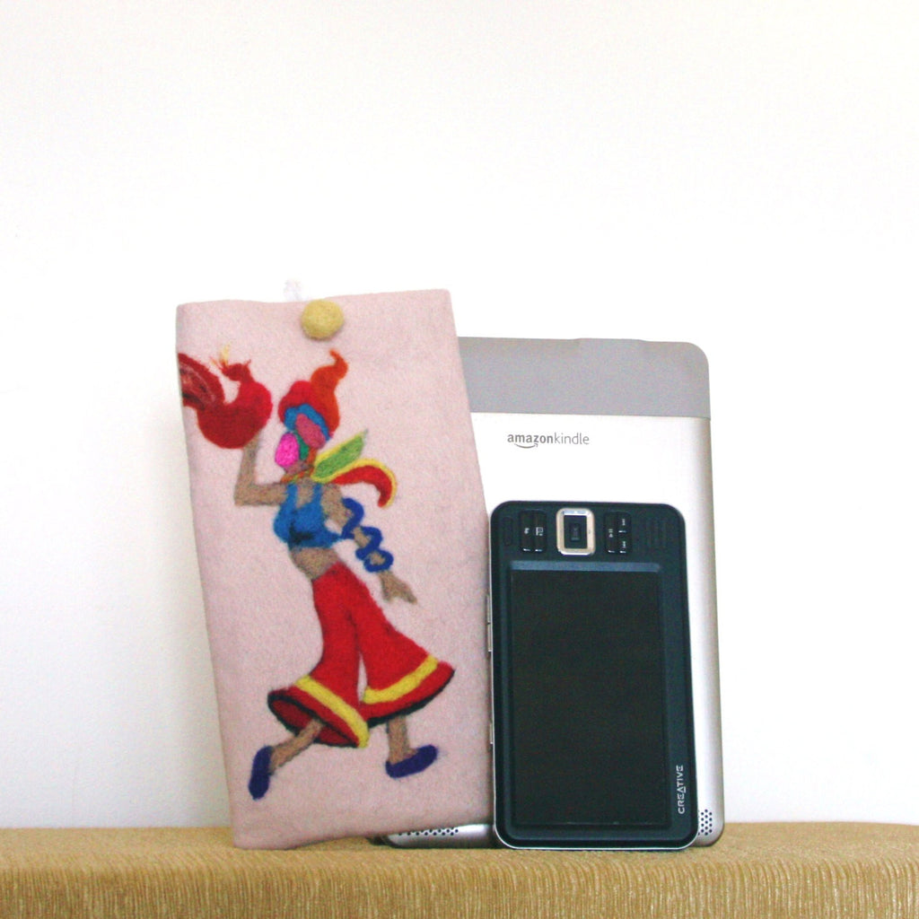 Swing Lady, Multi-Use Pouch, Electronic or Documents.