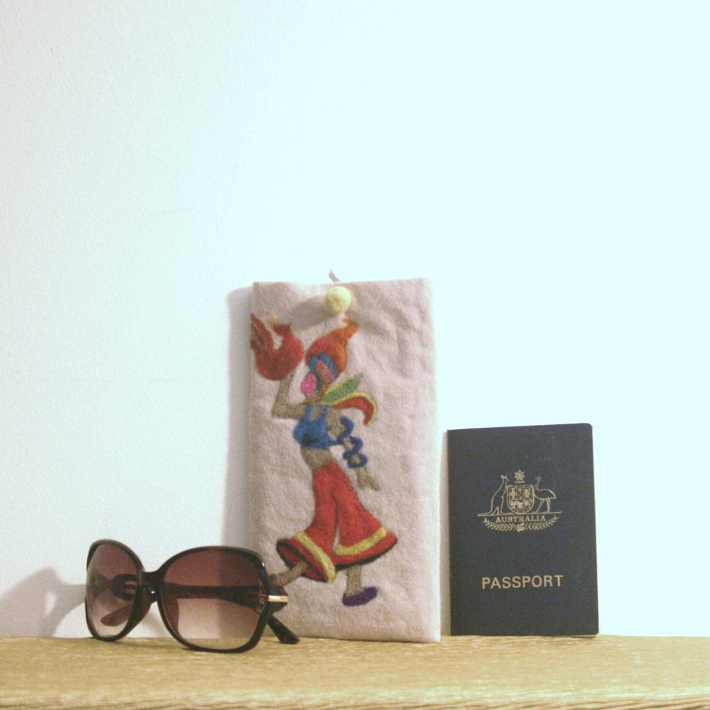 Swing Lady, Multi-Use Pouch, Electronic or Documents.