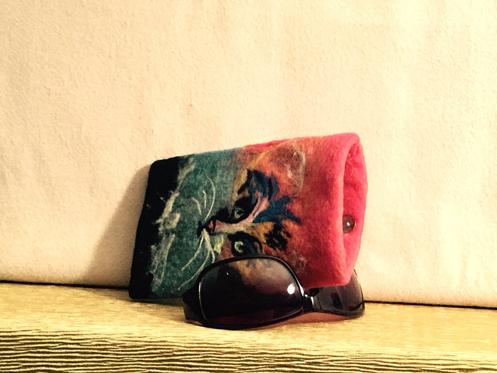 Felted I Phone Case, Cat Design, Padded for Protection.