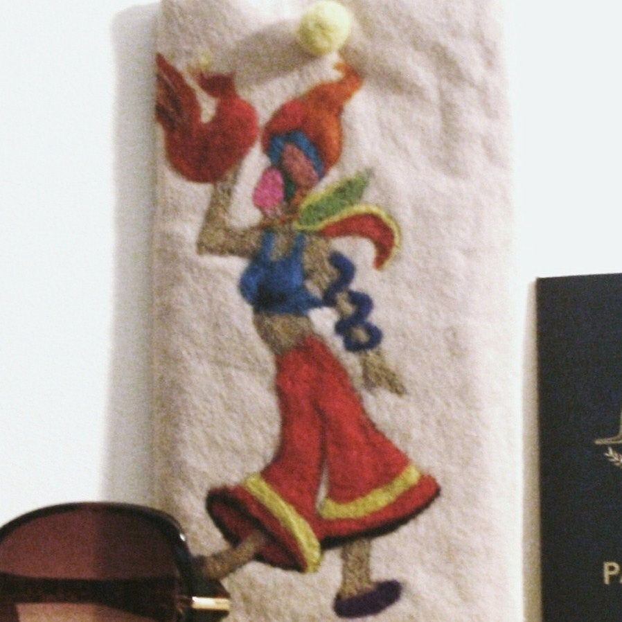 Swing Lady, Multi-Use Pouch, Electronic or Documents.